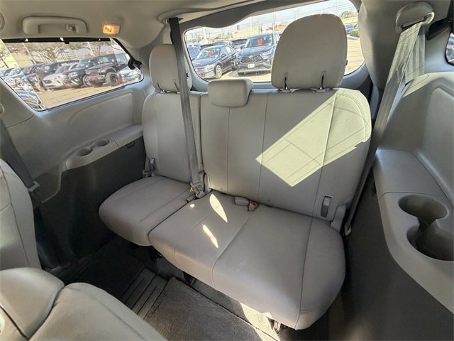 Used 2016 Toyota Sienna XLE w/ XLE Navigation Package image 25