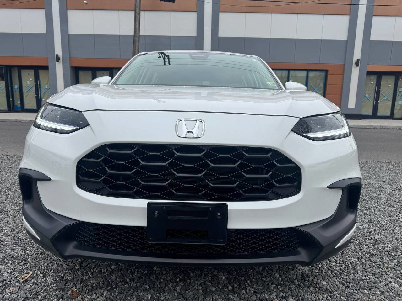 Used 2025 Honda HR-V LX image 2