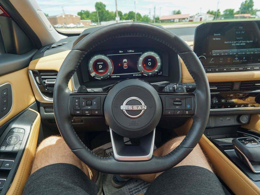 Used 2023 Nissan Rogue Platinum w/ Platinum Premium Package AWD/4WD image 22