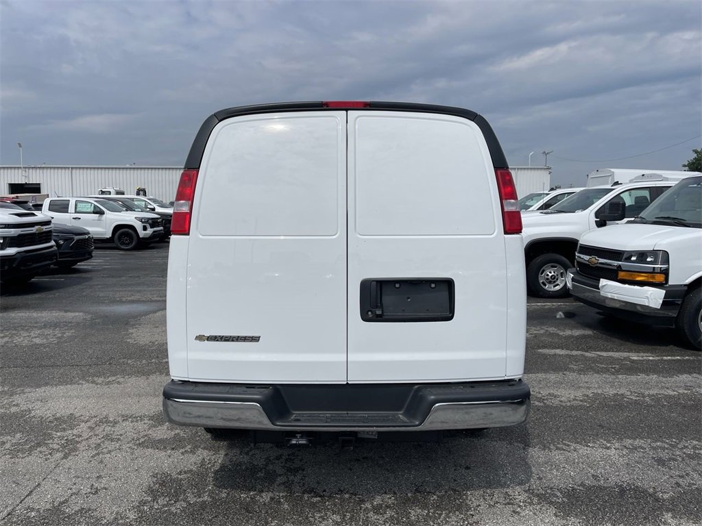 New 2025 Chevrolet Express 2500 w/ Driver Convenience Package image 4