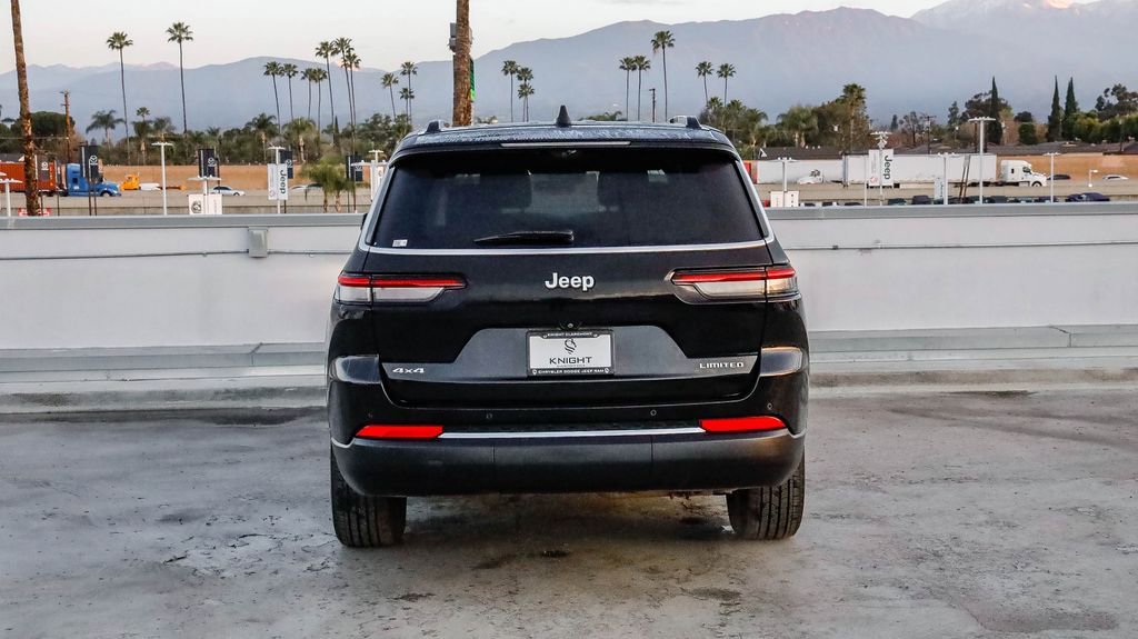 Certified 2024 Jeep Grand Cherokee L Limited w/ Luxury Tech Group II image 8