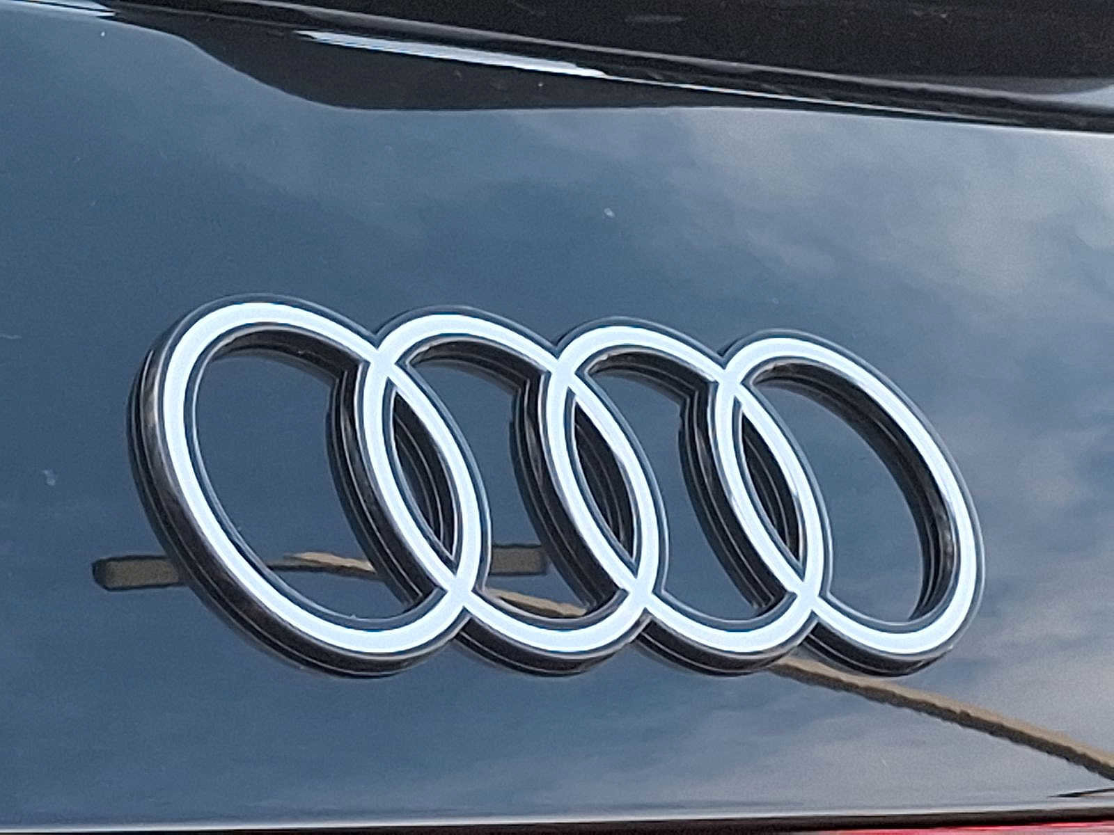 New 2025 Audi Q5 Premium Plus image 18