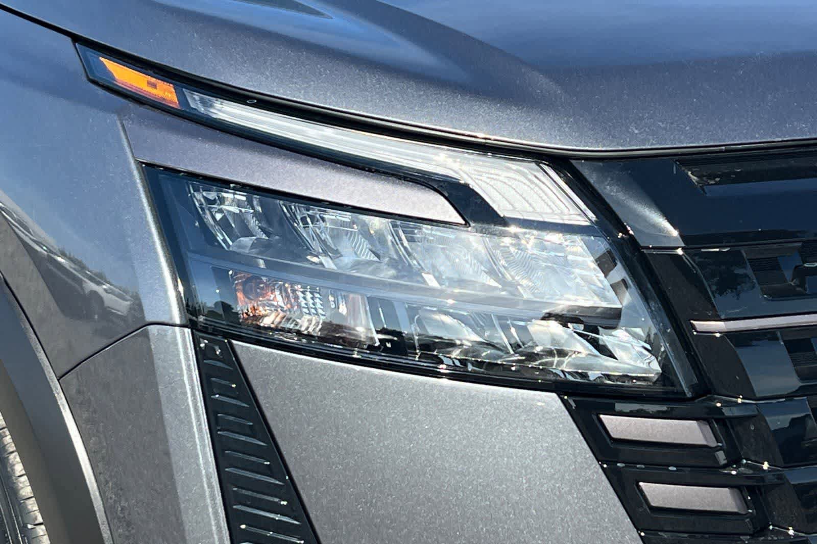 New 2026 Nissan Pathfinder SV AWD/4WD image 34