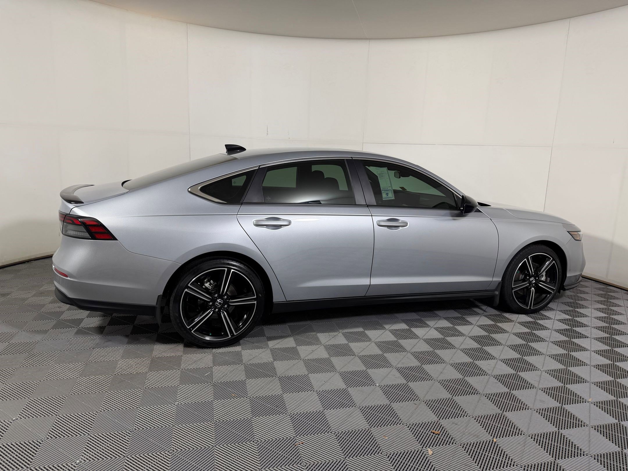 Certified 2025 Honda Accord Sport image 7