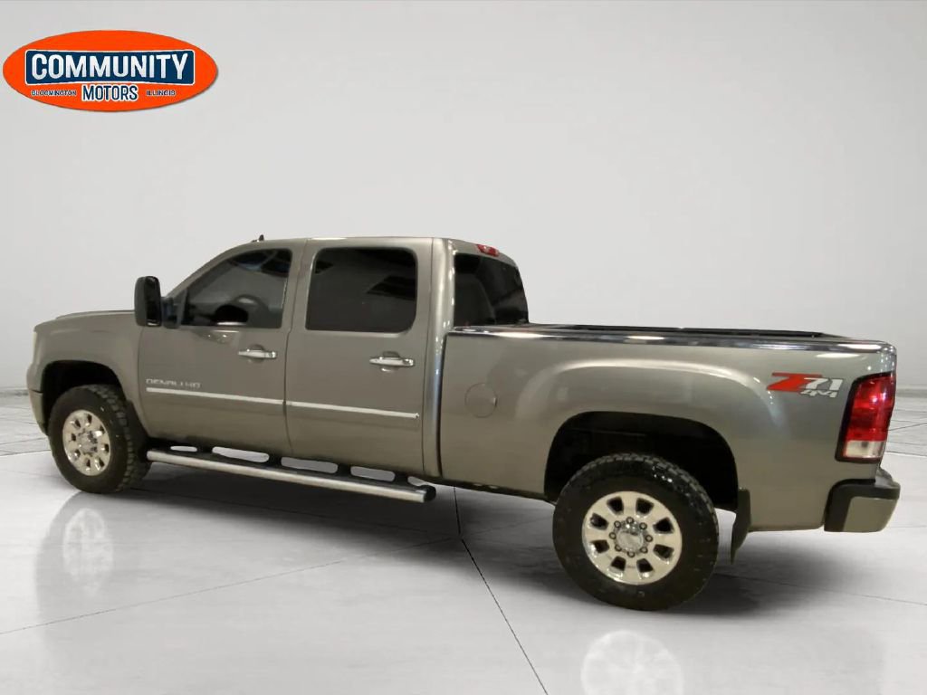 Used 2013 GMC Sierra 3500 Denali w/ Snow Plow Prep Package image 4