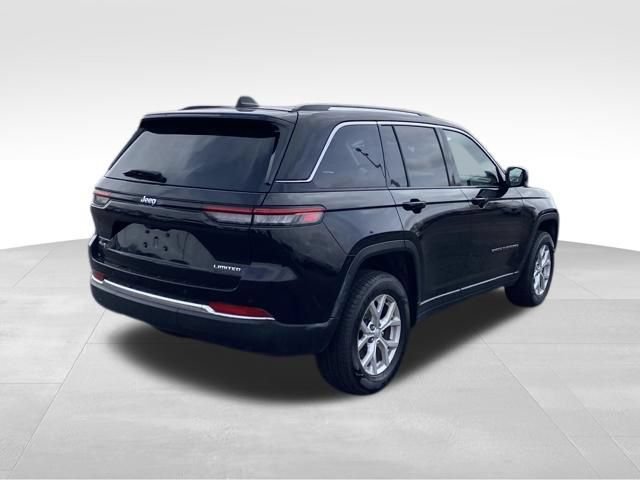 Used 2023 Jeep Grand Cherokee Limited AWD/4WD image 3