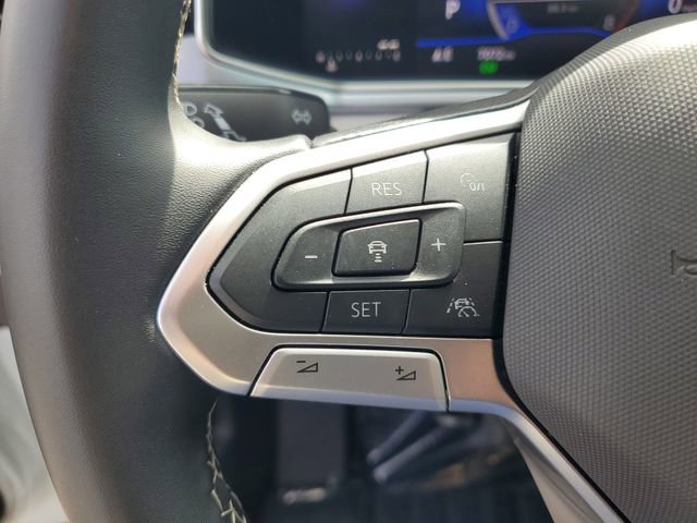 Used 2025 Volkswagen Taos SE w/ Panoramic Sunroof Package image 19