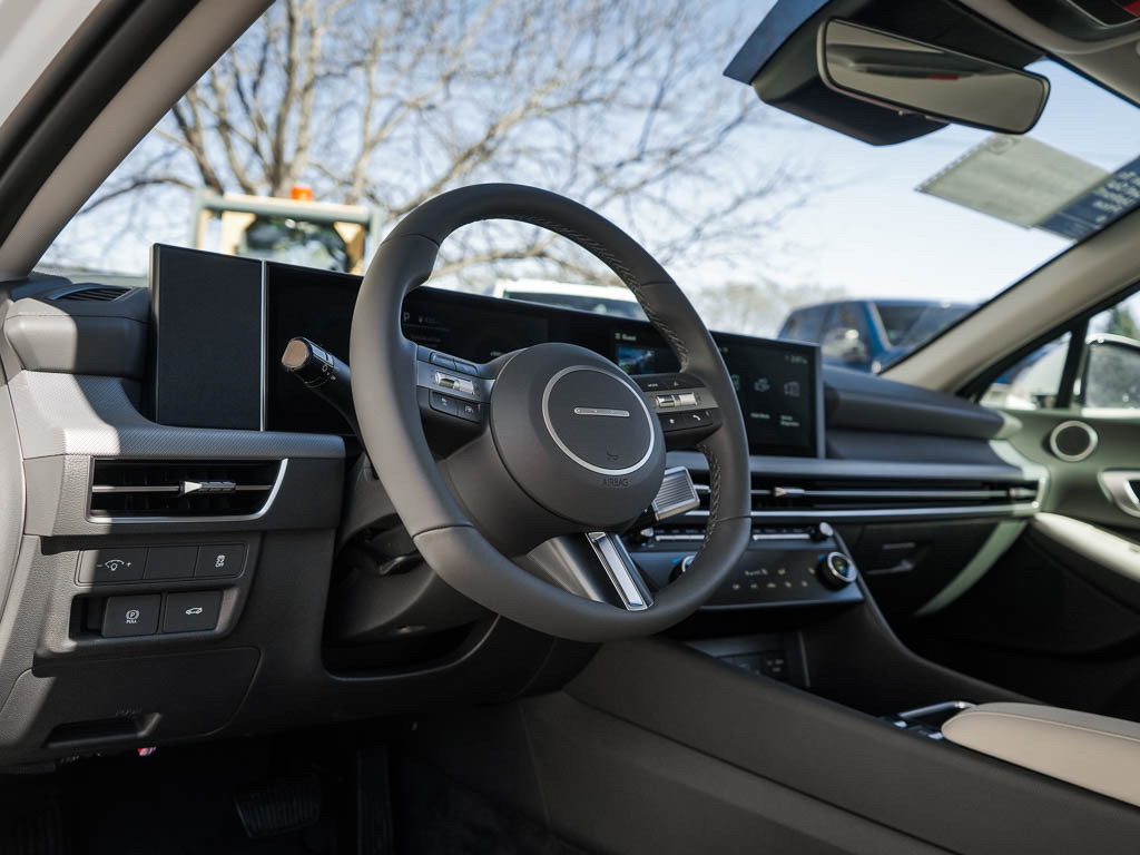 New 2026 Hyundai Sonata SEL FWD image 17