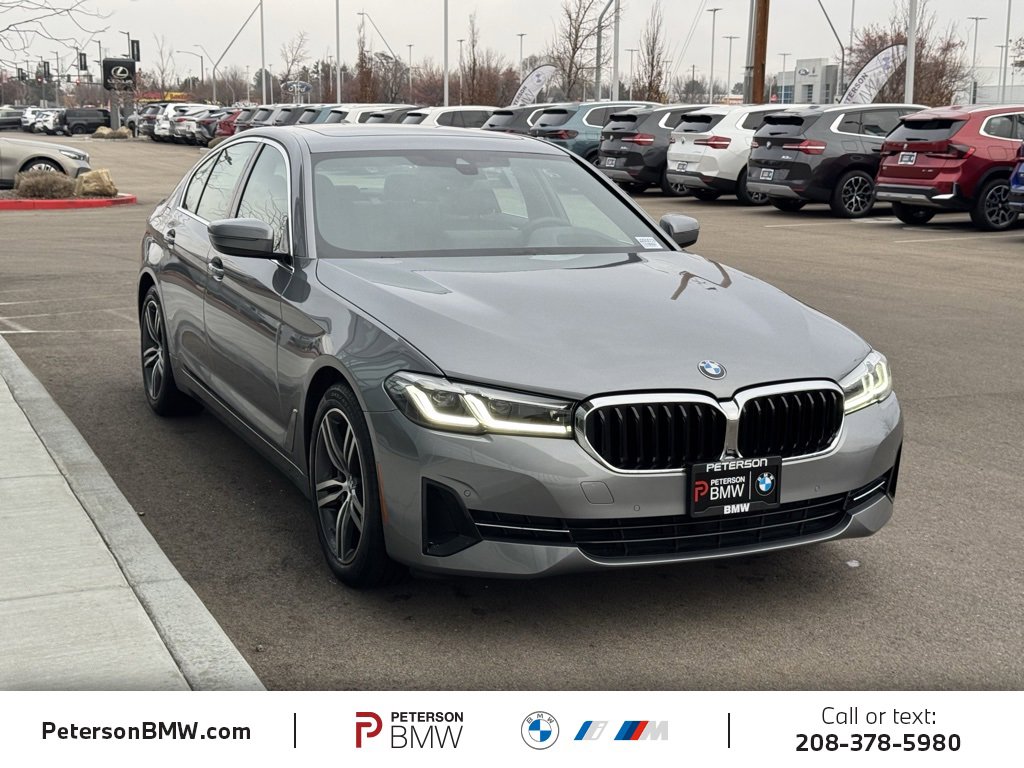 Used 2023 BMW 530i xDrive w/ Premium Package image 10