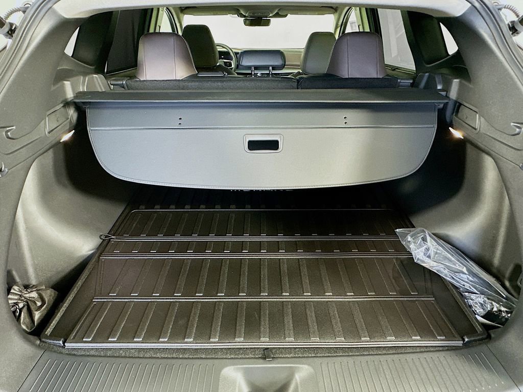 Used 2025 Nissan Murano Platinum w/ Cargo Package image 35