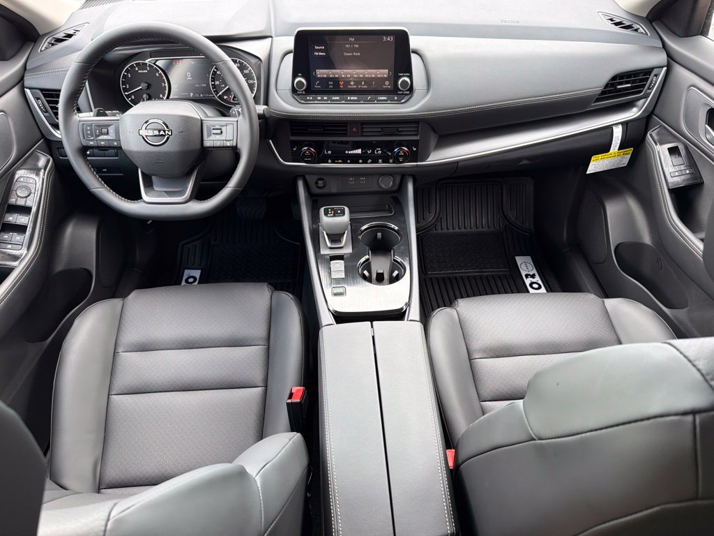 New 2026 Nissan Rogue Dark Armor FWD image 18
