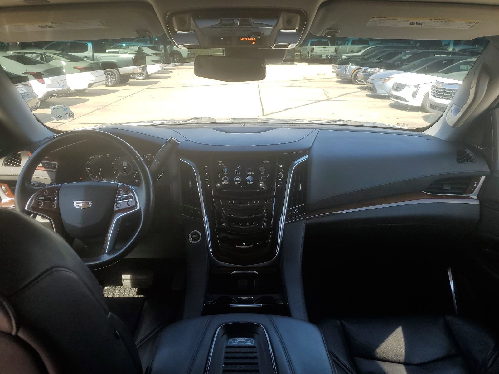 Used 2019 Cadillac Escalade Premium Luxury image 9