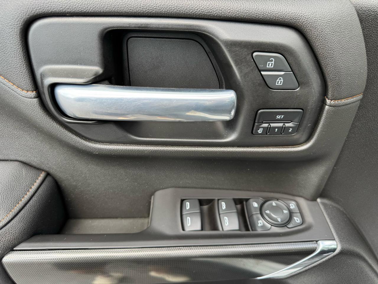 Used 2021 GMC Sierra 1500 AT4 w/ AT4 Value Package image 18