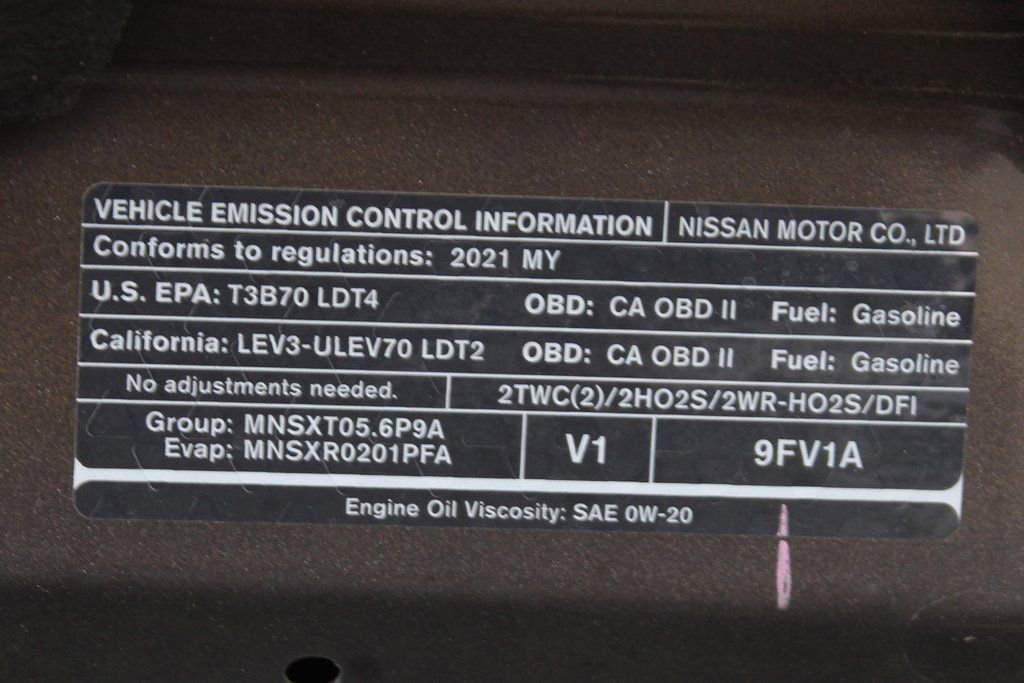 Used 2021 Nissan Titan SV w/ SV Convenience Package AWD/4WD image 13