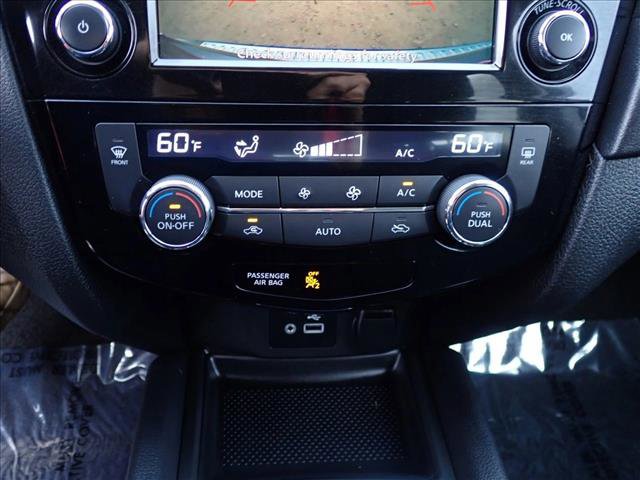 Used 2019 Nissan Rogue SV image 20