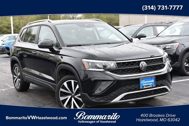Certified 2023 Volkswagen Taos SE w/ Panoramic Sunroof Package image 1