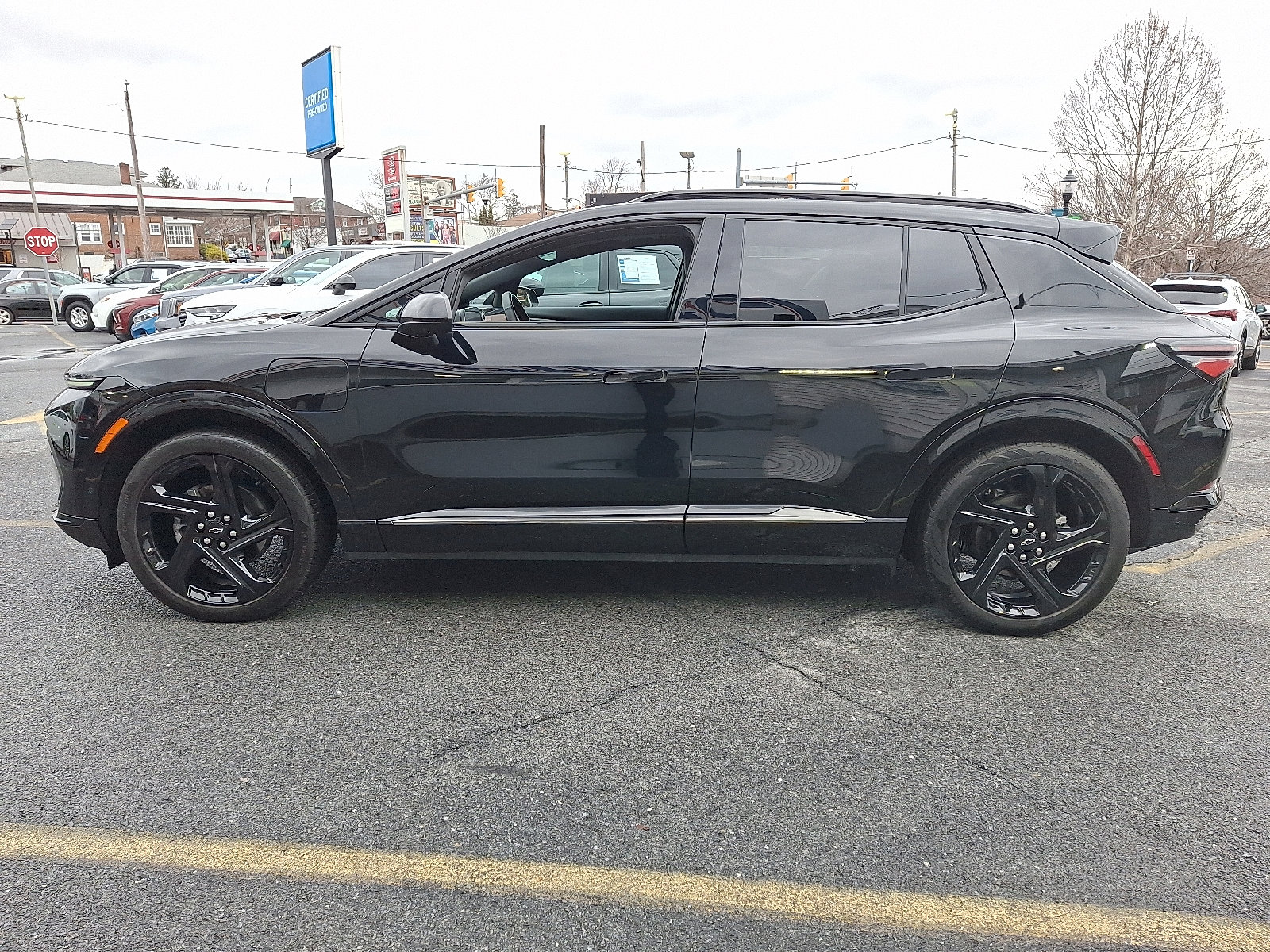 Used 2024 Chevrolet Equinox EV RS image 2