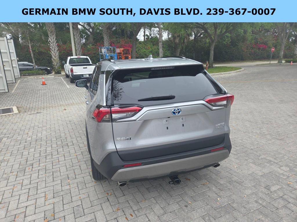 Used 2023 Toyota RAV4 Limited image 12