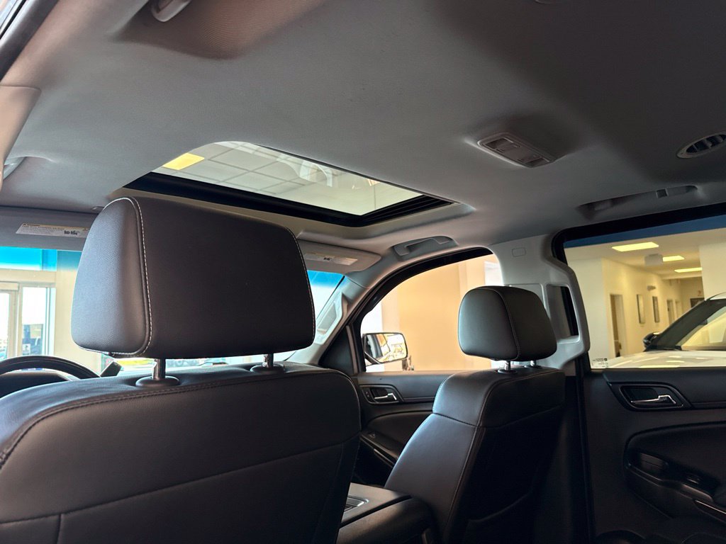 Used 2019 Chevrolet Tahoe LT w/ Luxury Package AWD/4WD image 24