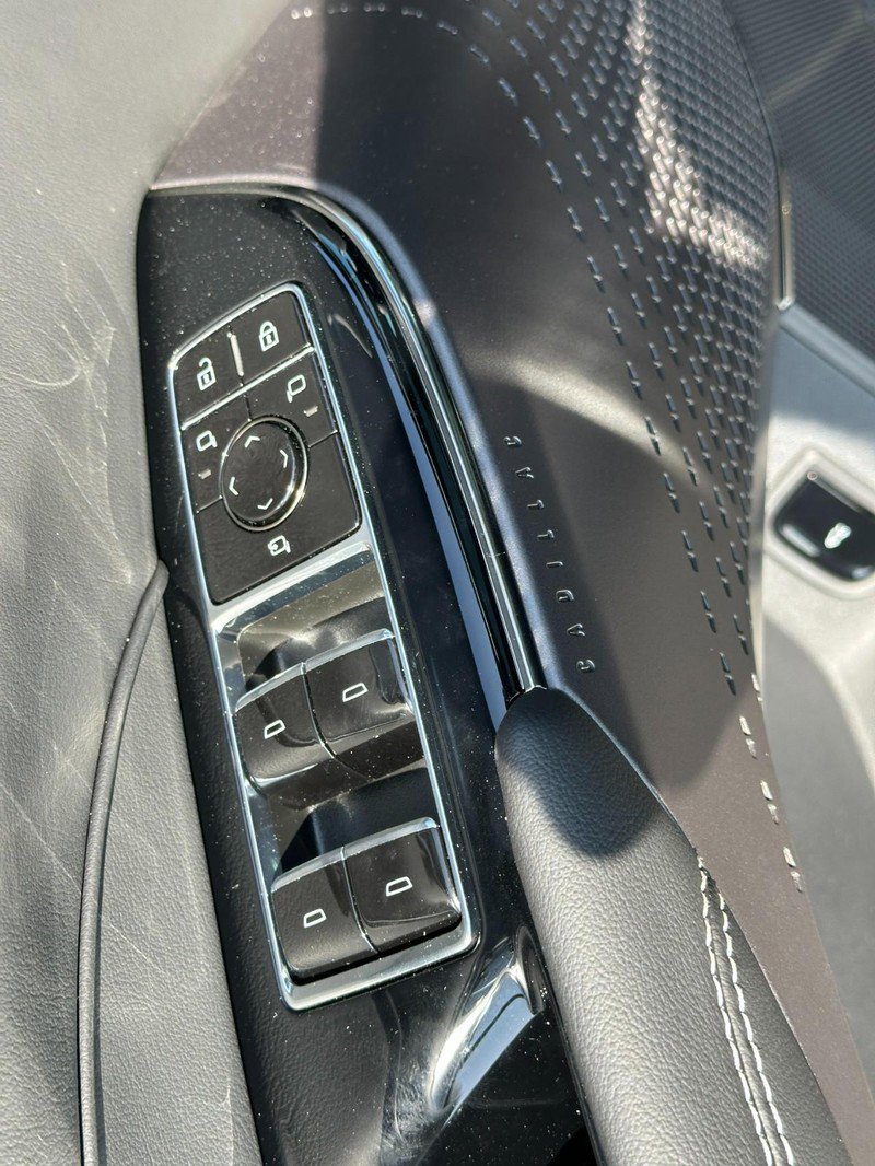 New 2025 Cadillac Lyriq Luxury image 14