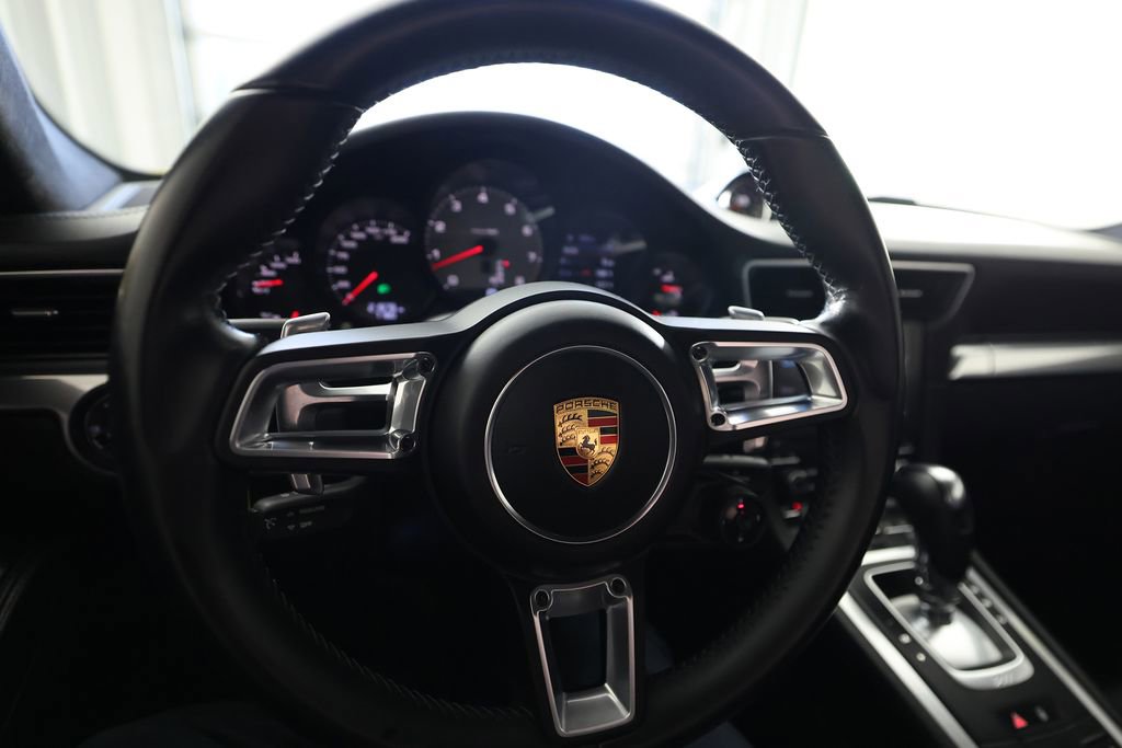 Used 2018 Porsche 911 Carrera S image 19