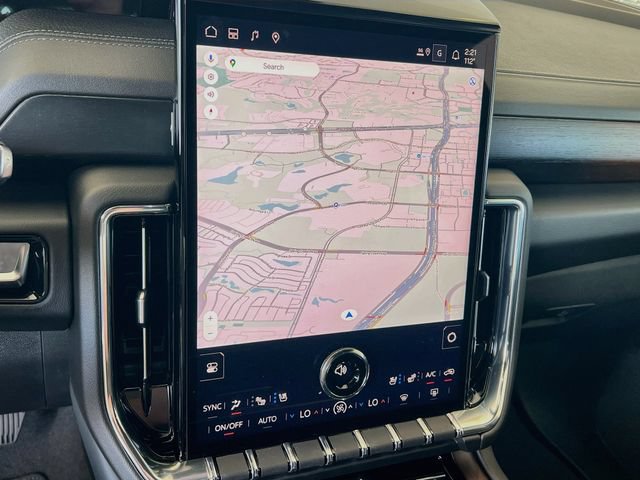 New 2026 GMC Yukon Denali w/ Denali Reserve Package AWD/4WD image 8