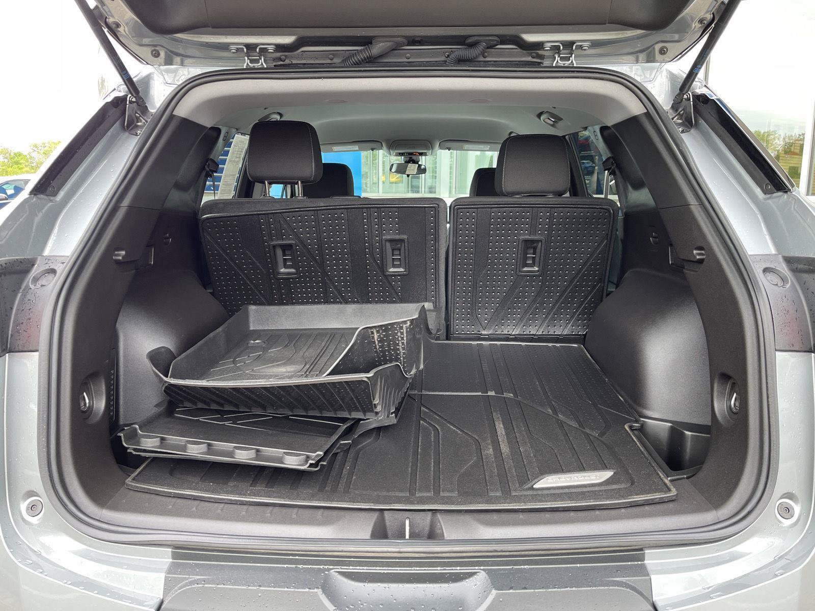 Used 2024 Chevrolet Blazer LT w/ Driver Confidence Package FWD image 35