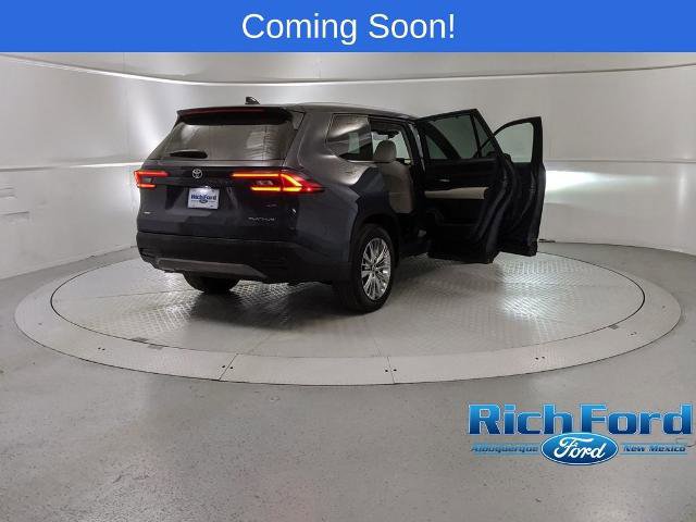 Used 2024 Toyota Grand Highlander Platinum image 27