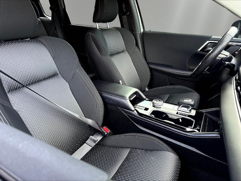 Used 2025 Mitsubishi Outlander ES AWD/4WD image 32
