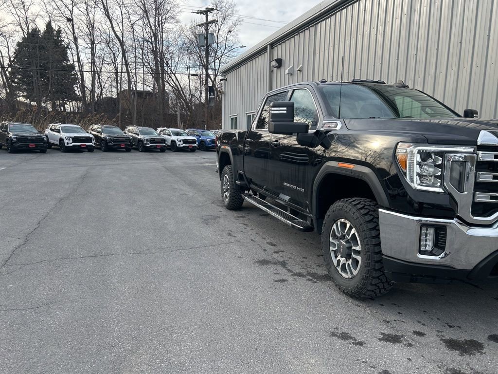 Used 2022 GMC Sierra 3500 SLE w/ SLE Convenience Package image 7