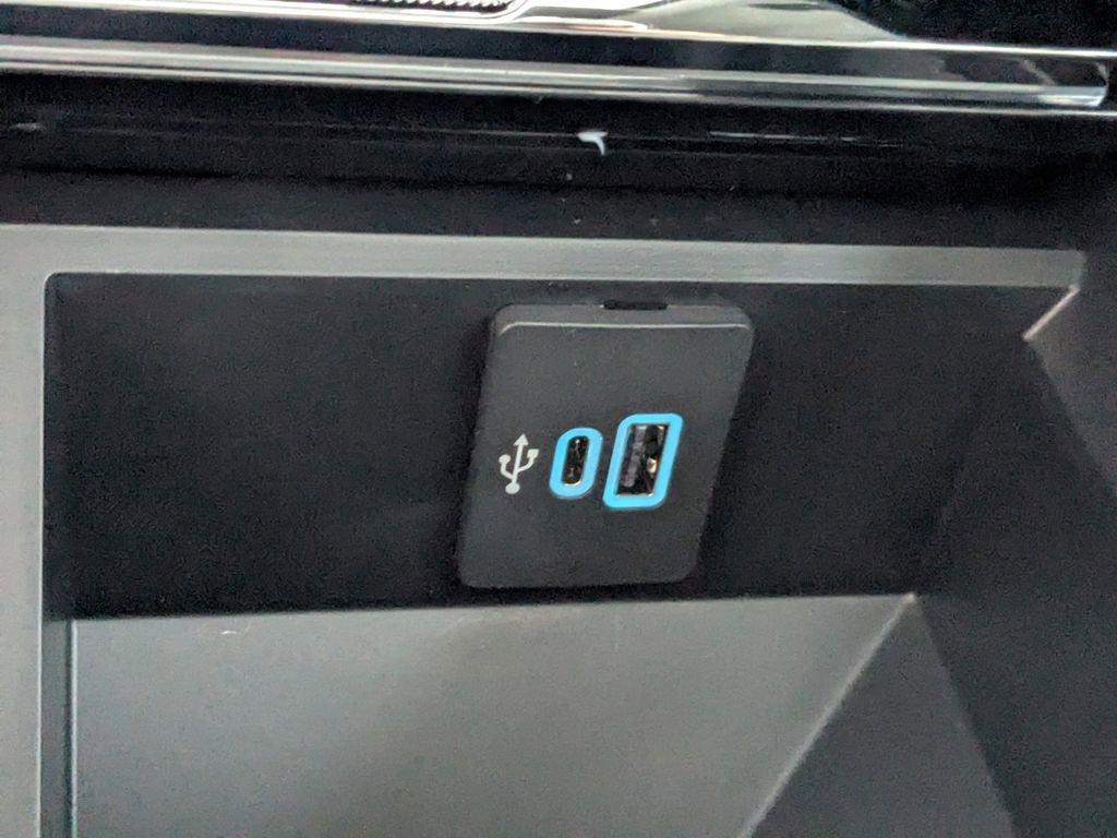 New 2025 Ford F250 Lariat w/ Lariat Ultimate Package image 23