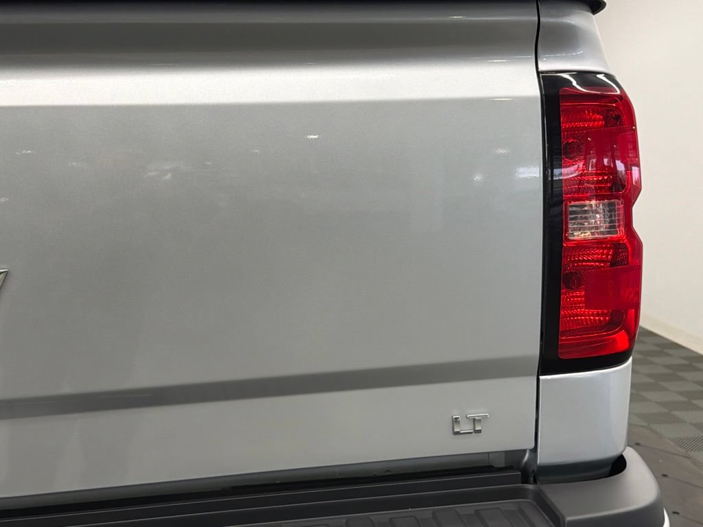 Used 2018 Chevrolet Silverado 2500 LT w/ LT Convenience Package RWD image 14