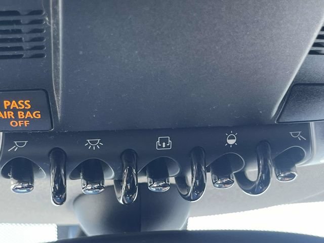 Used 2013 MINI Cooper Countryman FWD image 32
