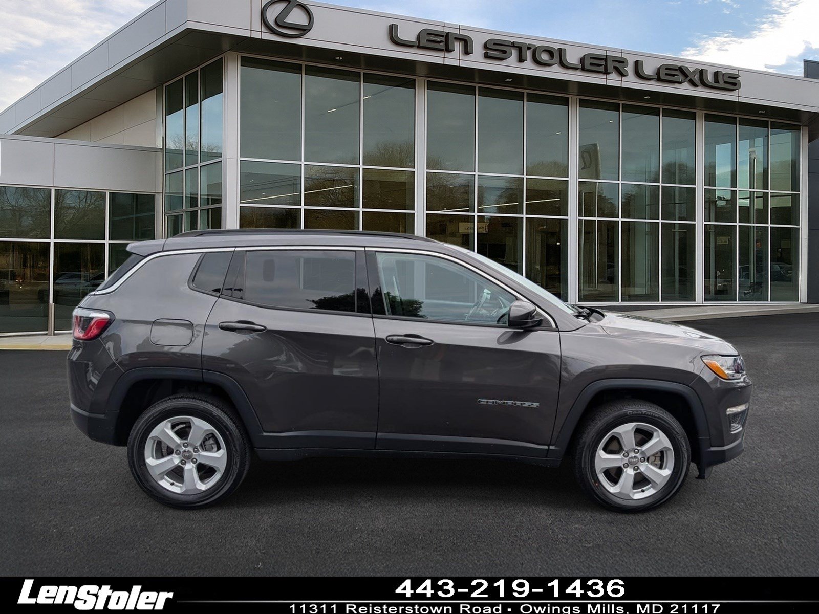 Used 2020 Jeep Compass Latitude w/ Popular Equipment Group AWD/4WD image 2