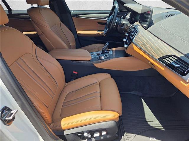 Used 2022 BMW M550i xDrive AWD/4WD image 29