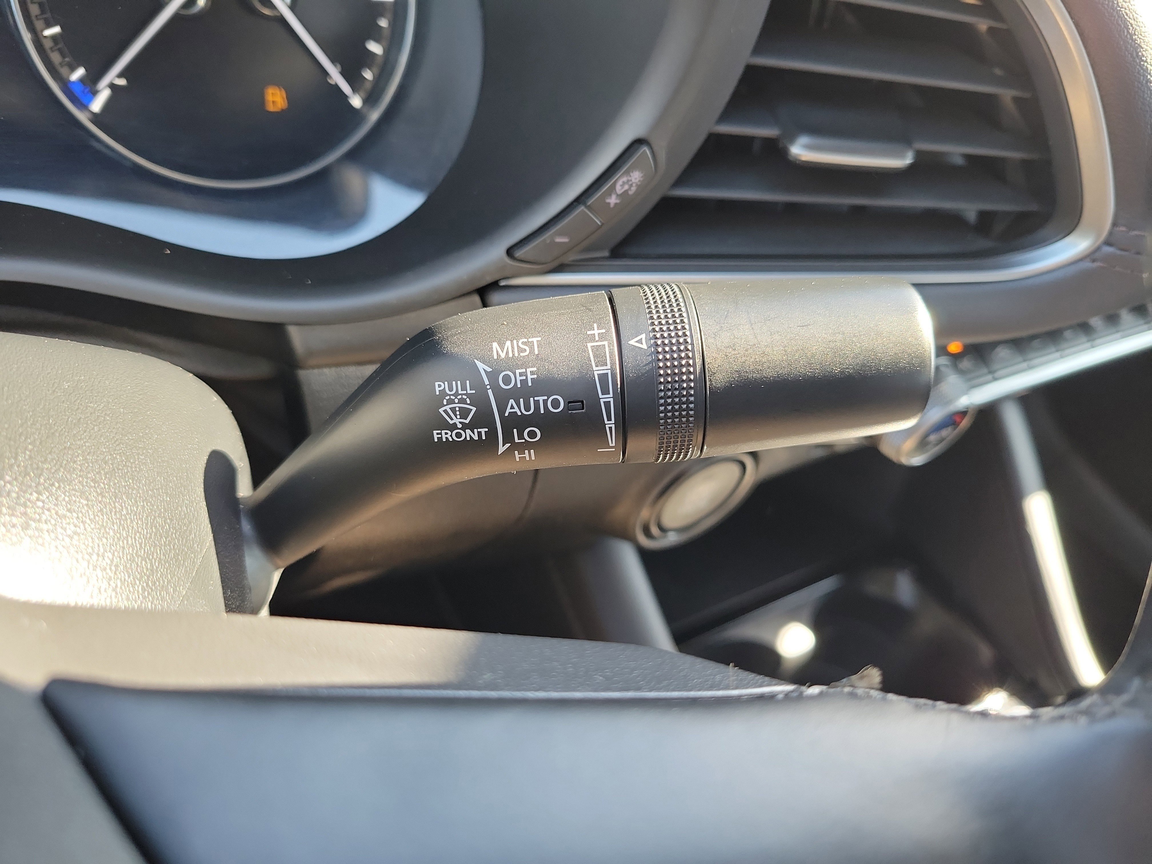 Used 2024 MAZDA MAZDA3 s FWD image 28