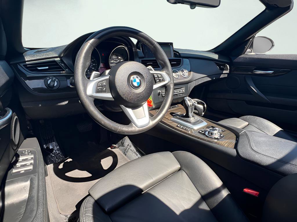 Used 2015 BMW Z4 sDrive35i RWD image 12