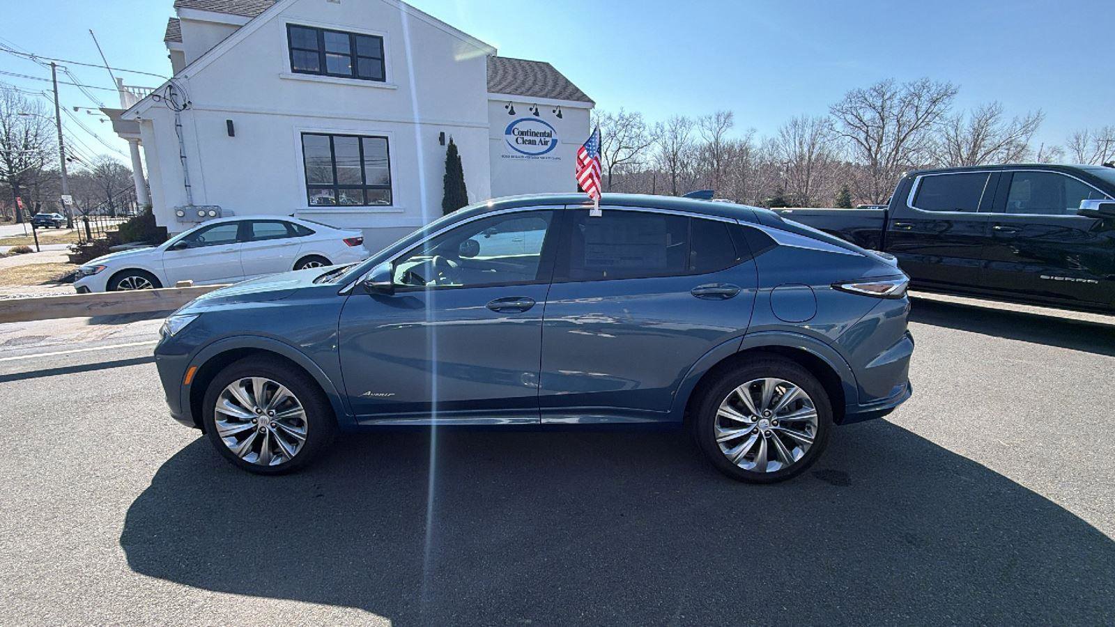 New 2025 Buick Envista Avenir image 4