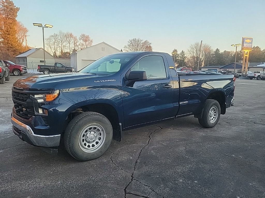 Used 2022 Chevrolet Silverado 1500 W/T w/ WT Value Package image 3