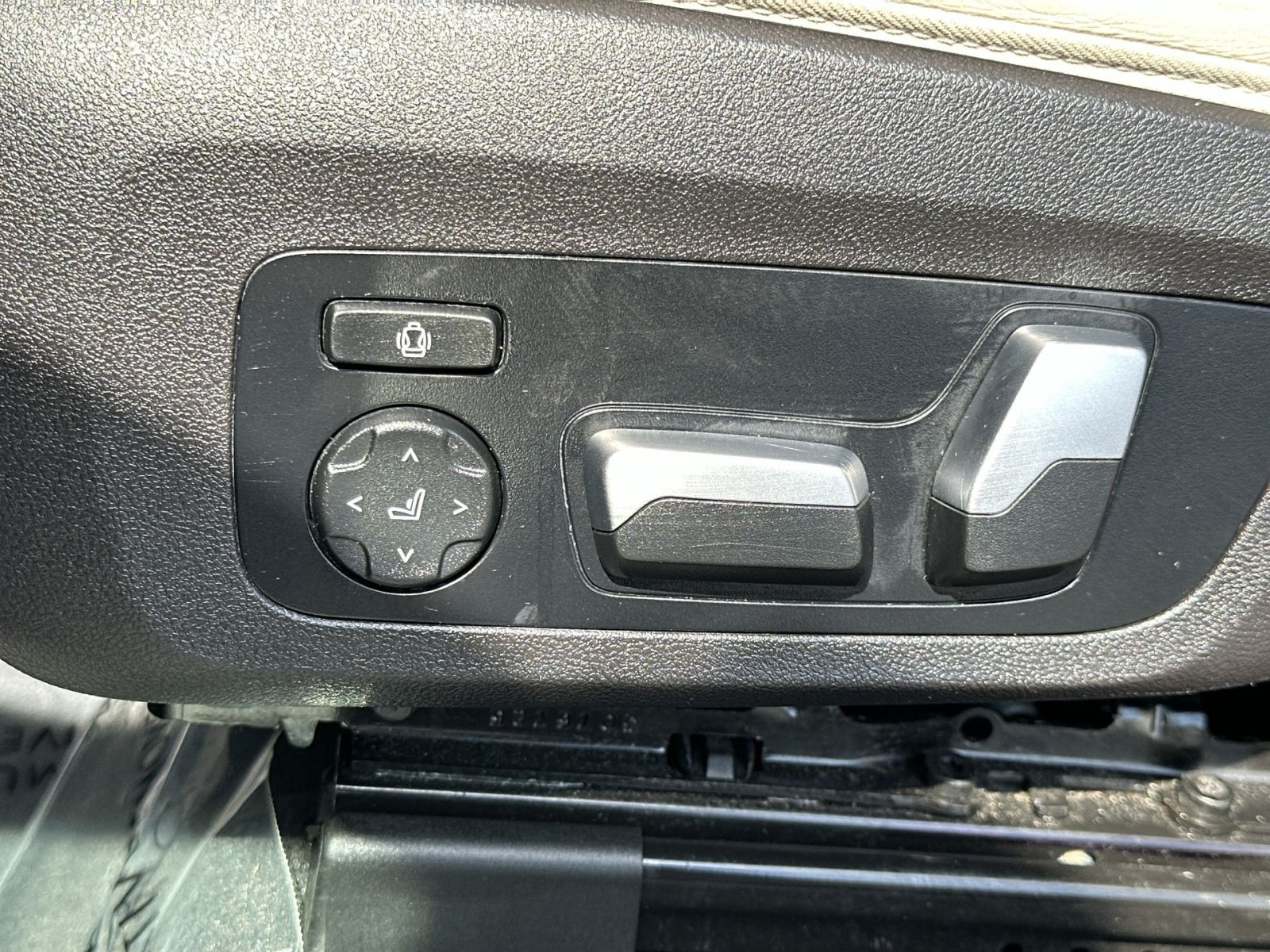 Used 2021 BMW X3 xDrive30i w/ Premium Package AWD/4WD image 15