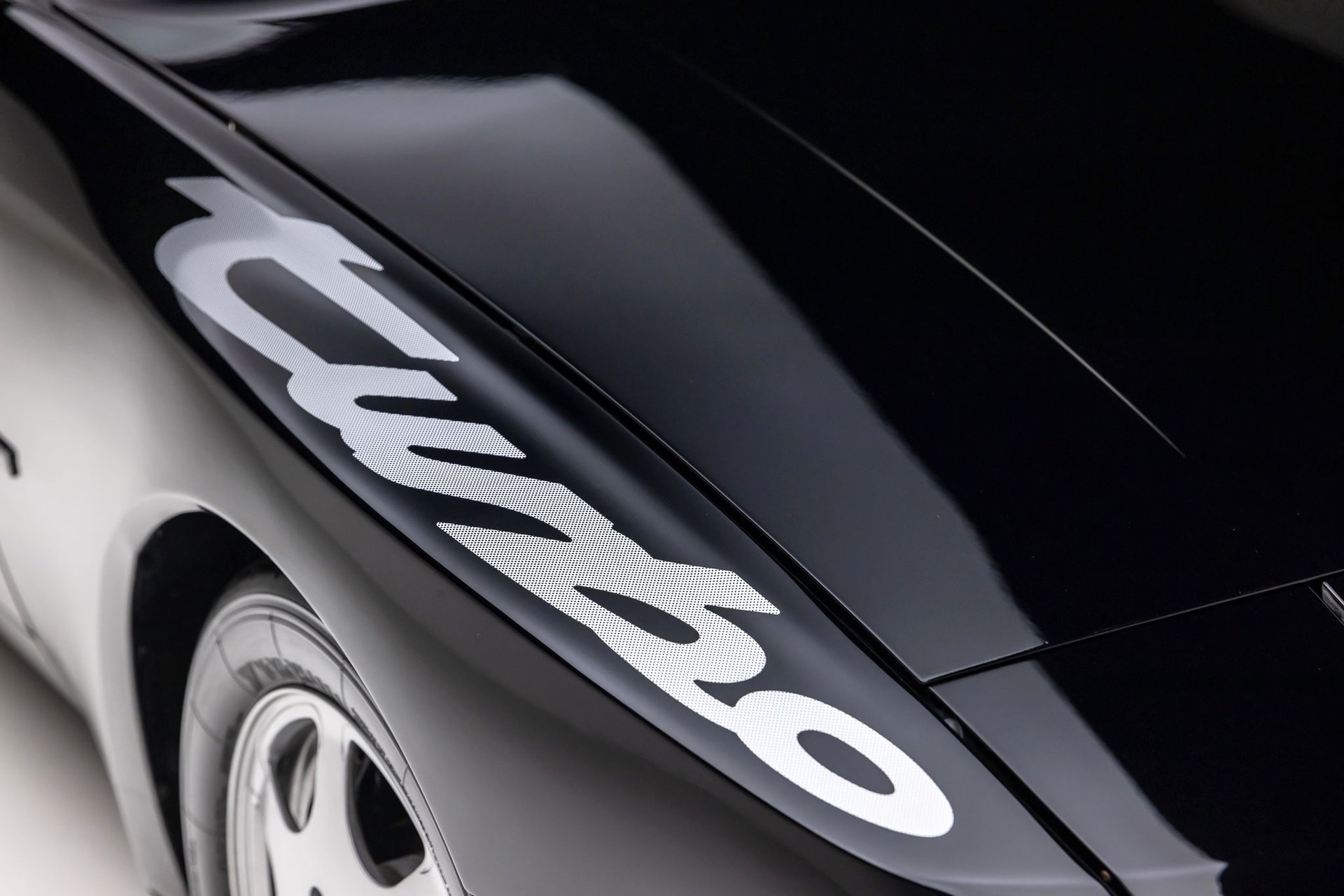 Used 1989 Porsche 944 Turbo RWD image 37