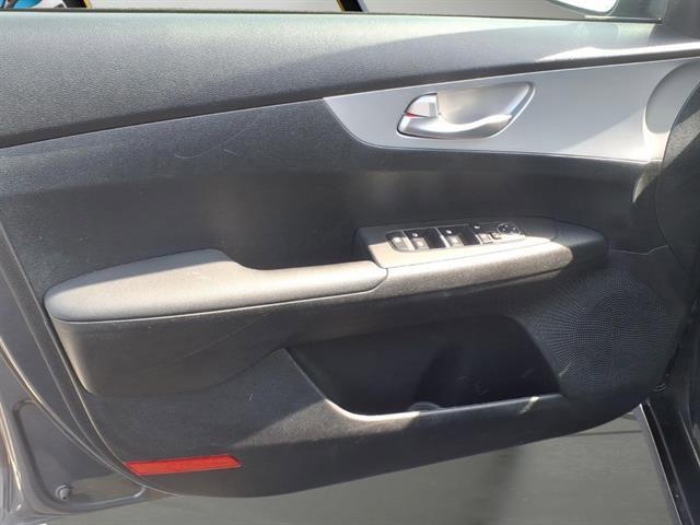 Used 2024 Kia Forte LXS image 8