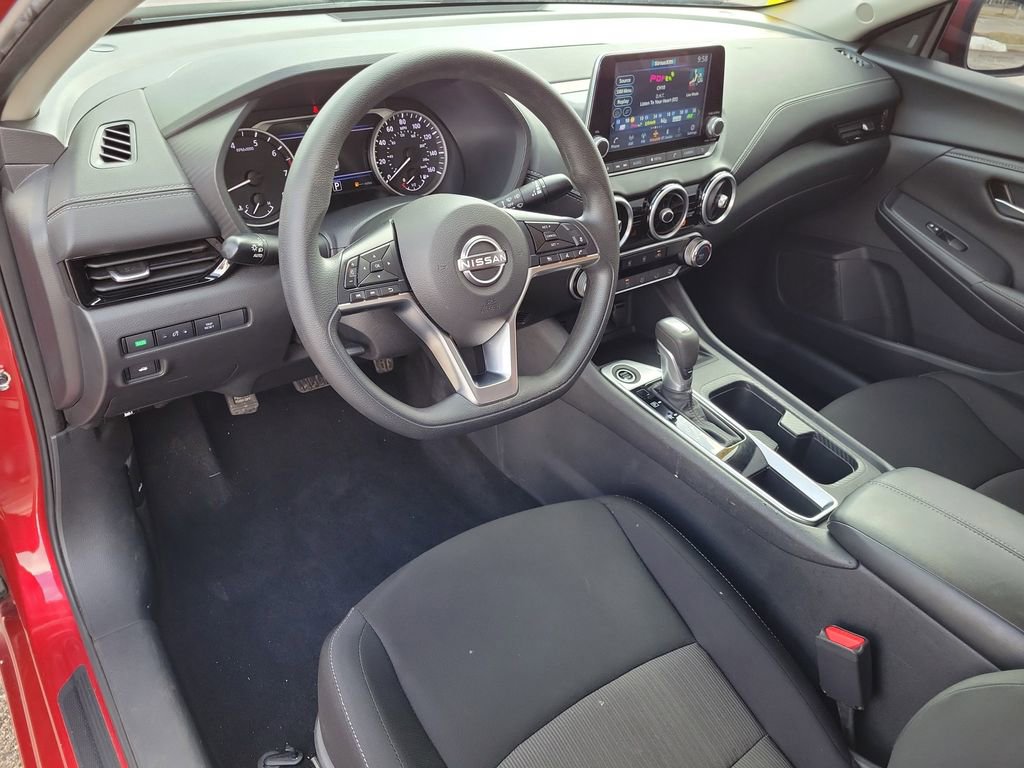Used 2025 Nissan Sentra SV image 18