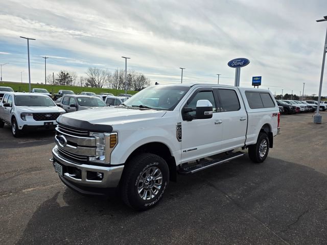 Used 2019 Ford F250 Lariat w/ Chrome Package image 4