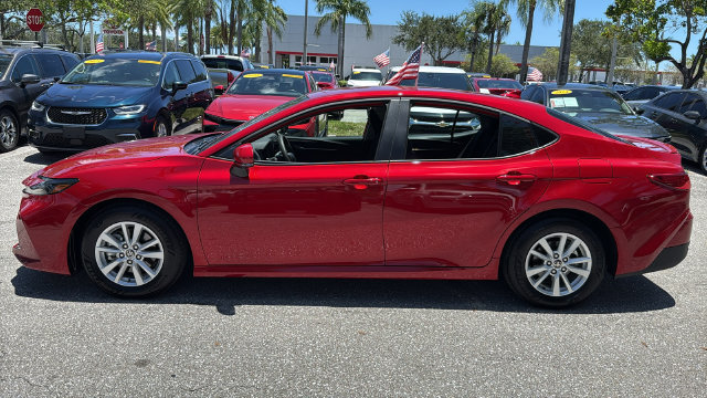 Used 2025 Toyota Camry LE w/ Convenience Package FWD image 4