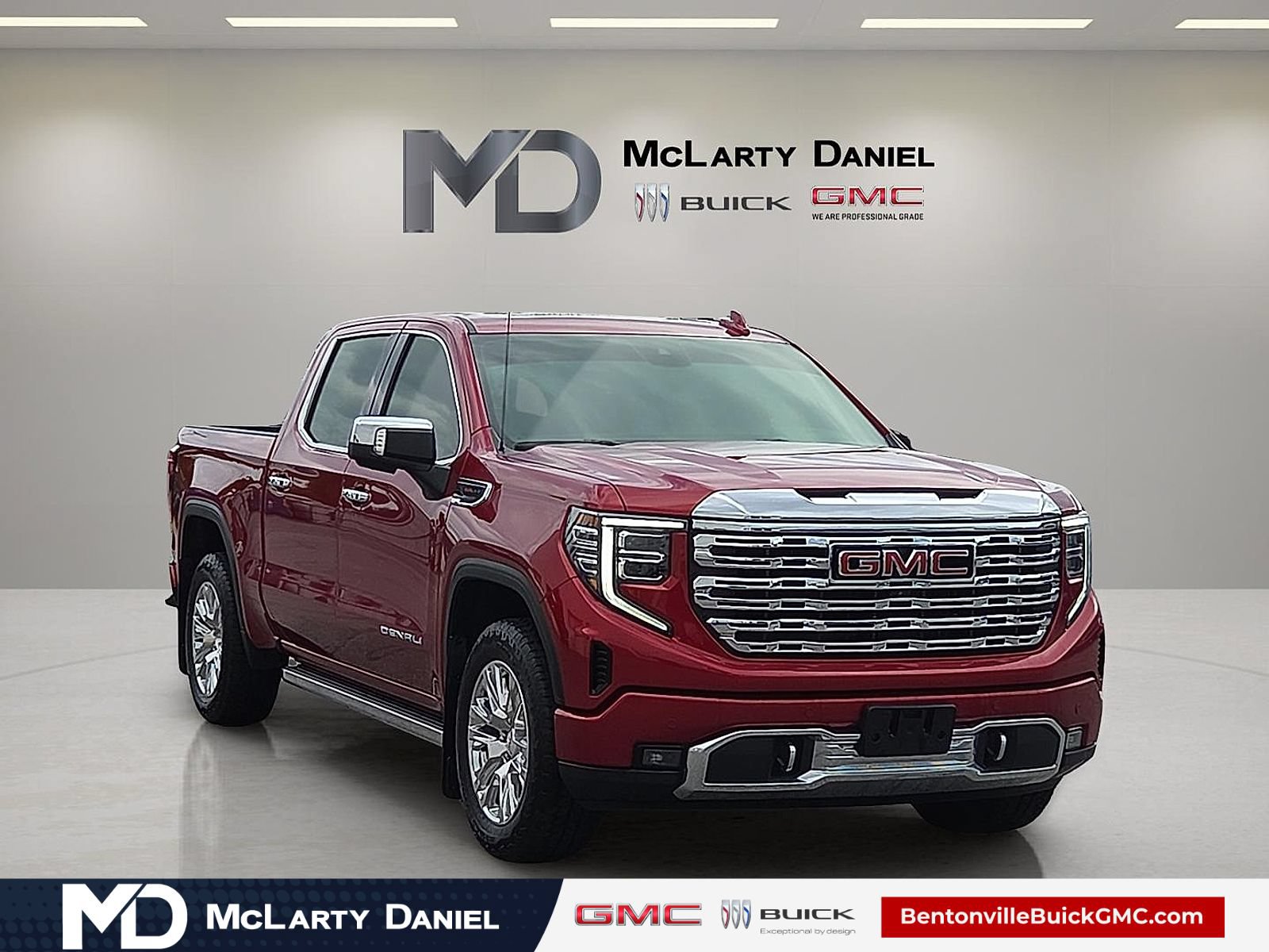 Certified 2023 GMC Sierra 1500 Denali AWD/4WD image 1
