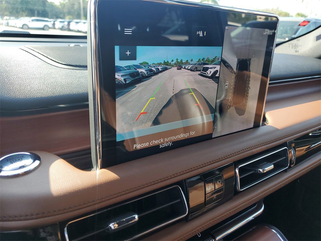 Used 2020 Lincoln Aviator Reserve w/ Elements Package Plus image 28