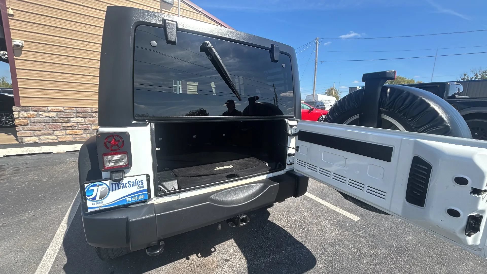 Used 2017 Jeep Wrangler Unlimited Sport w/ Quick Order Package 24S AWD/4WD image 9