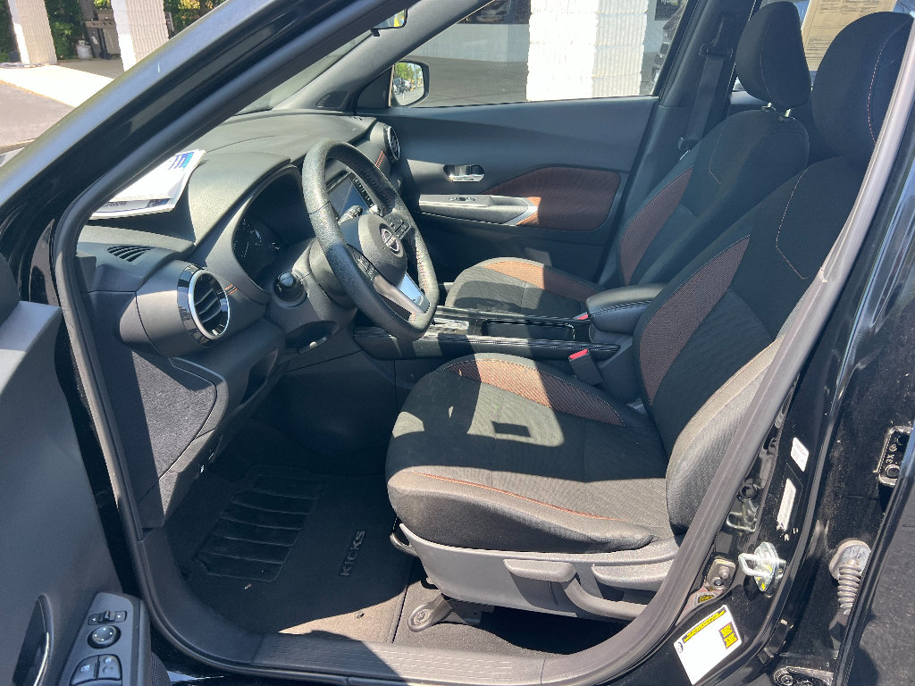 Used 2024 Nissan Kicks SR image 14
