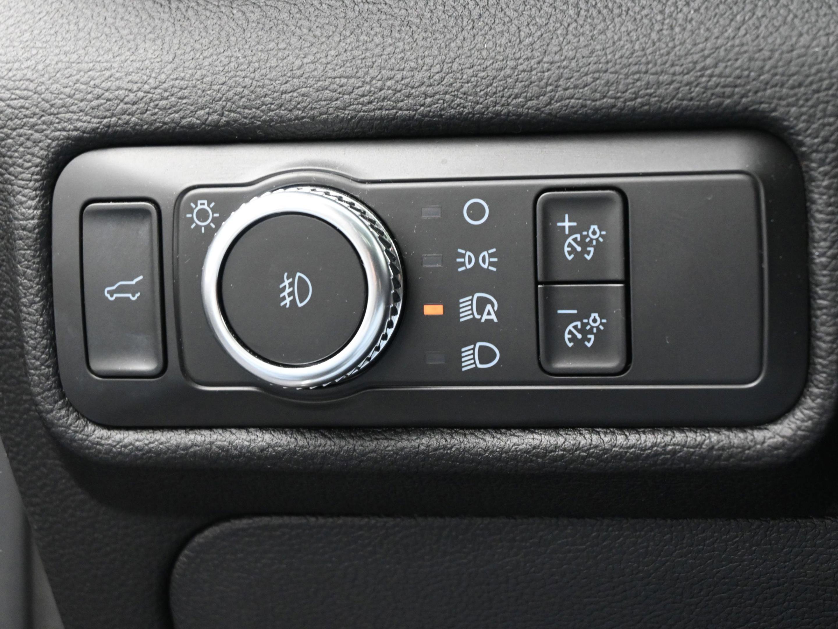 Used 2021 Ford Explorer Limited w/ Equipment Group 301A image 23